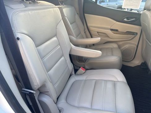 Certified 2019 GMC Acadia Denali w/ Technology Package image 21