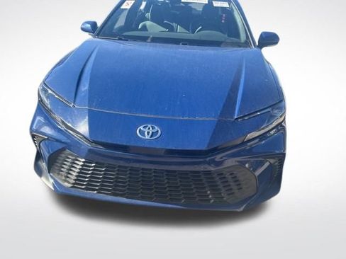 Used 2025 Toyota Camry XSE image 7