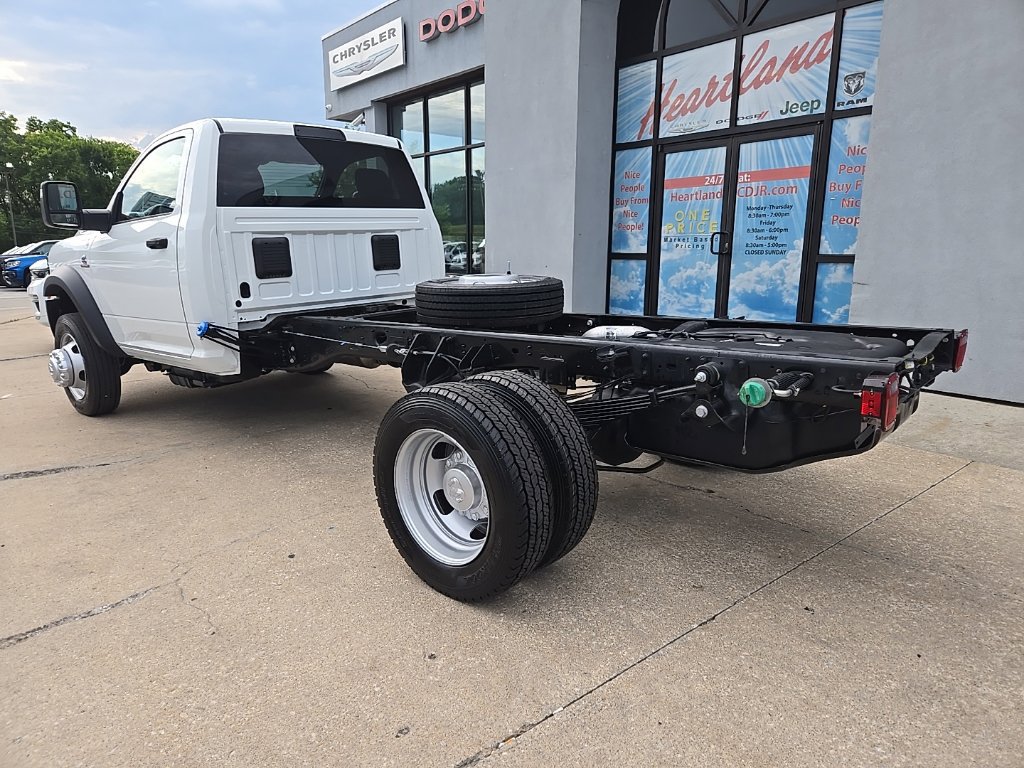 New 2026 RAM 5500 Tradesman w/ Chrome Appearance Group AWD/4WD image 7