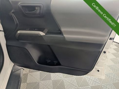 Used 2017 Toyota Tacoma SR5 w/ Tow Package AWD/4WD image 30