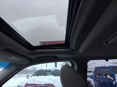 Used 2013 Honda Pilot Touring image 16