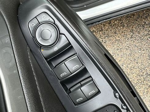 Used 2022 Chevrolet Traverse LT w/ LPO, Floor Liner Package image 24