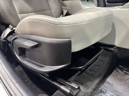Used 2019 Kia Niro EX Premium w/ Sunroof Package FWD image 85