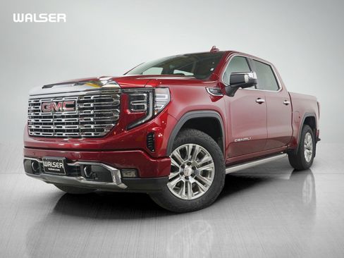 Used 2024 GMC Sierra 1500 Denali w/ Denali Reserve Package AWD/4WD image 1