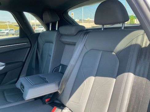 Used 2025 Audi Q3 2.0T Premium image 29