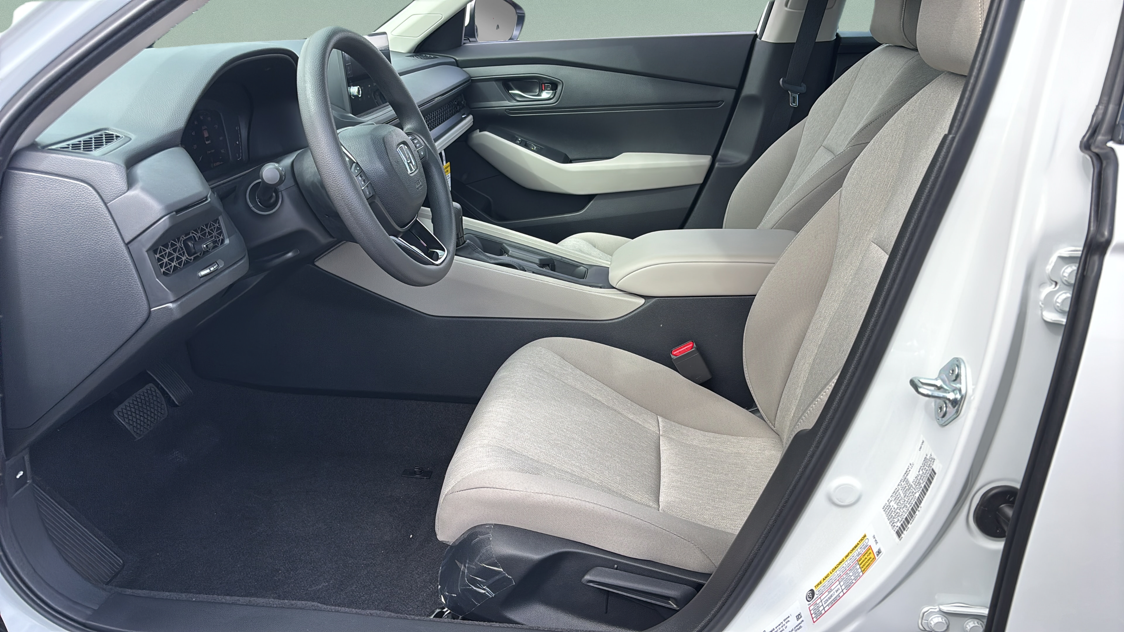 New 2026 Honda Accord LX image 9