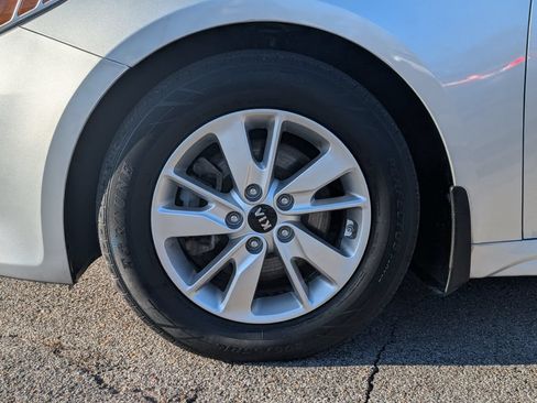 Used 2016 Kia Optima LX FWD image 22