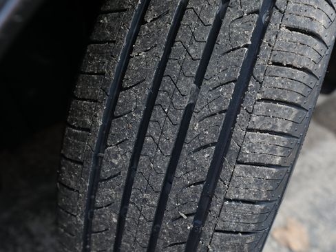 Used 2019 Nissan Rogue SL w/ Premium Package image 27