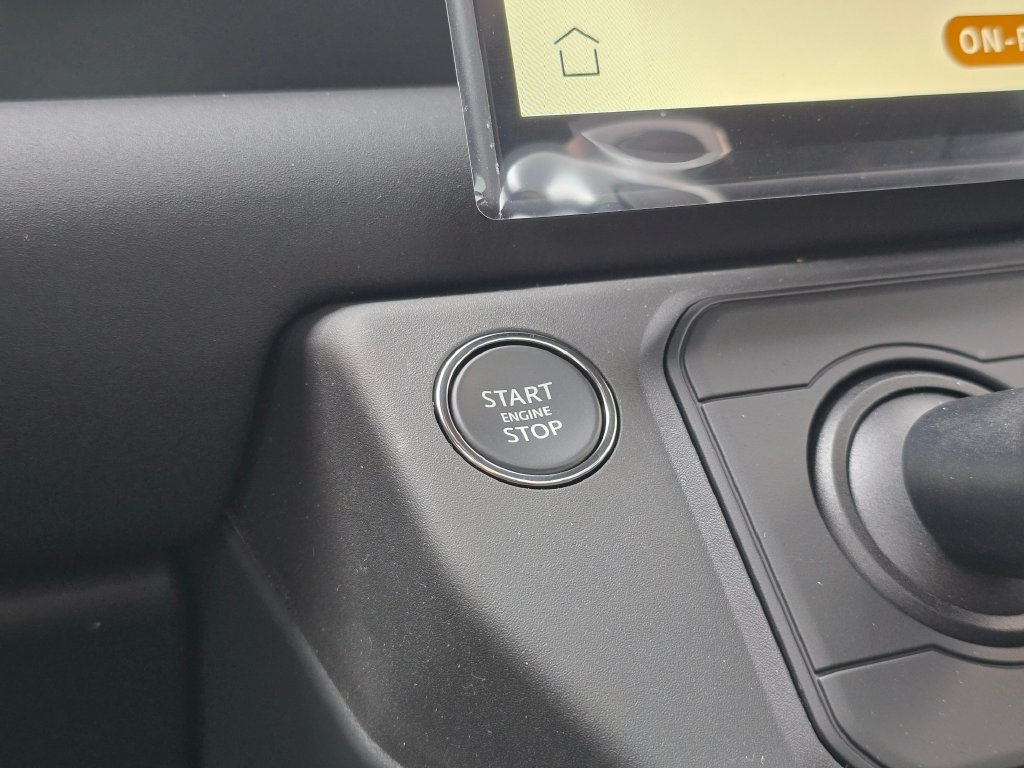 New 2026 Land Rover Defender 110 X-Dynamic SE AWD/4WD image 25