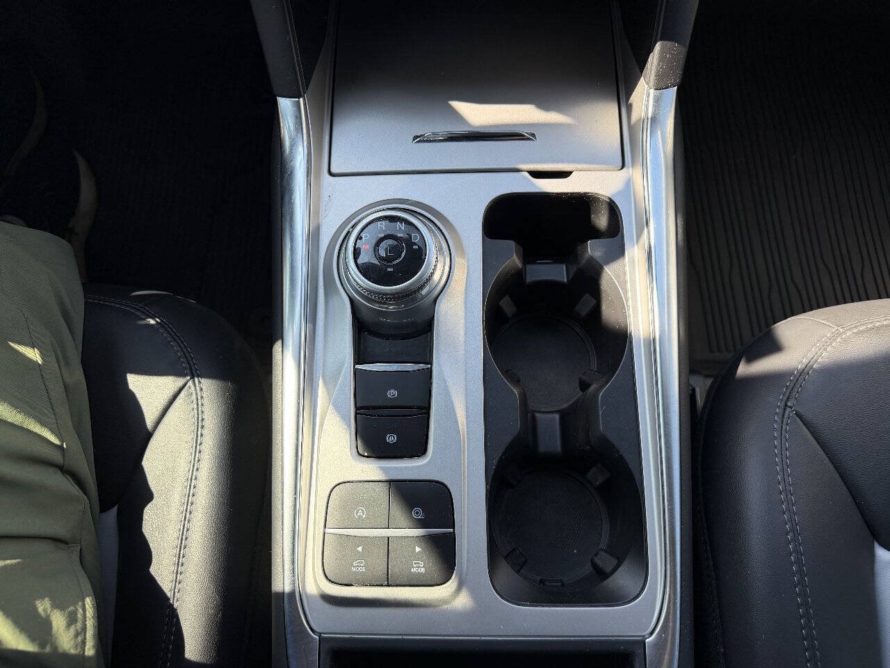 Used 2023 Ford Explorer XLT RWD image 21