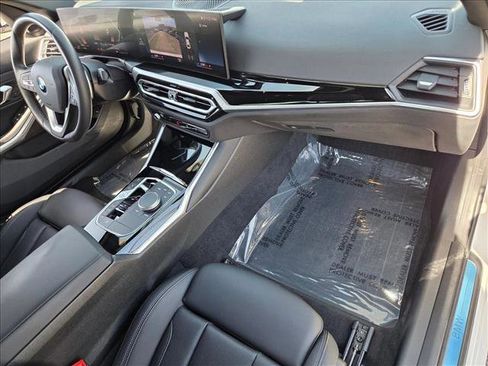 Certified 2023 BMW 330i Sedan w/ Convenience Package image 23