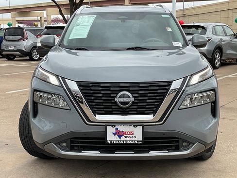 Used 2022 Nissan Rogue SL w/ SL Premium Package image 3