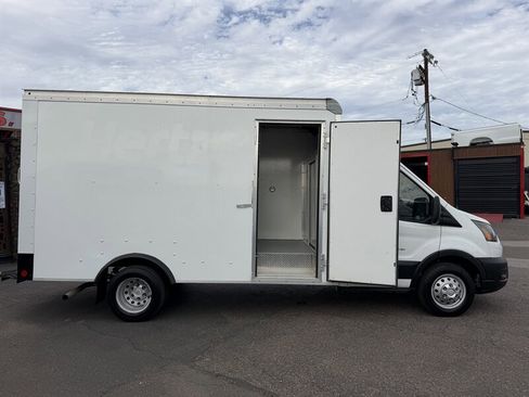 Used 2023 Ford Transit 350 DRW image 9