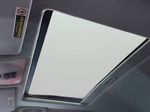 Used 2002 Mercedes-Benz E 55 AMG Sedan image 35