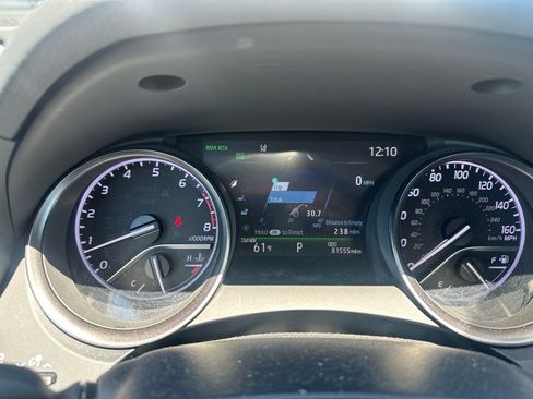 Used 2022 Toyota Camry SE w/ Cold Weather Package AWD/4WD image 7