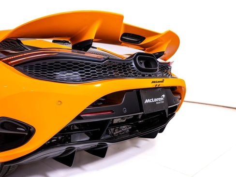 Used 2026 McLaren 750S Spider RWD image 14