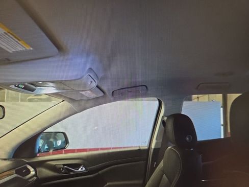 Used 2023 GMC Acadia SLE w/ Driver Convenience Package image 16