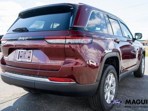 Used 2023 Jeep Grand Cherokee Limited AWD/4WD image 5
