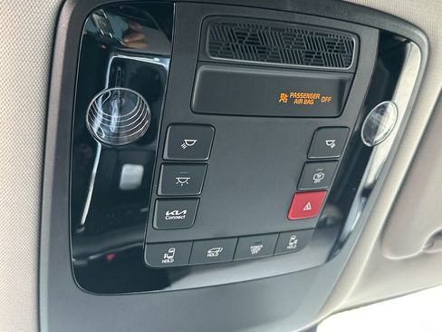 New 2026 Kia Carnival EX FWD image 24