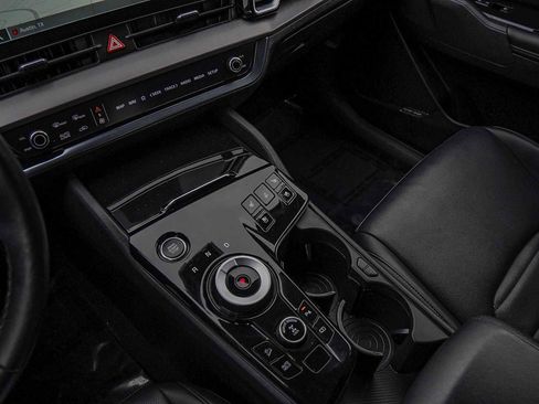 Certified 2023 Kia Sportage SX Prestige image 16