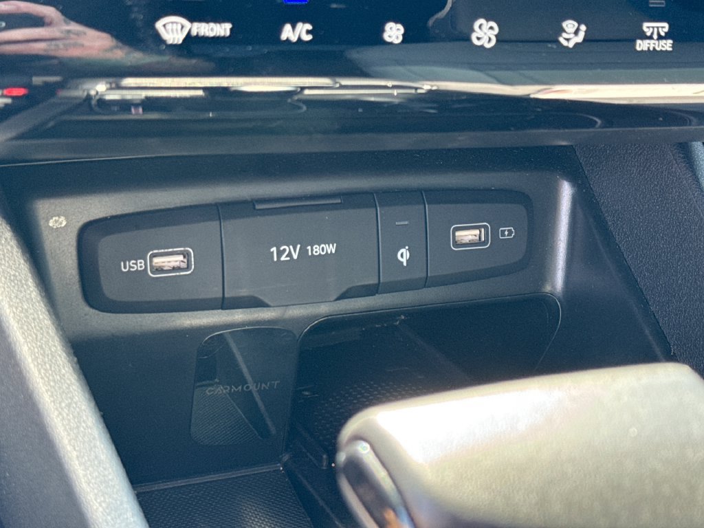 Used 2023 Hyundai Santa Cruz SEL Premium w/ Cargo Package AWD/4WD image 16