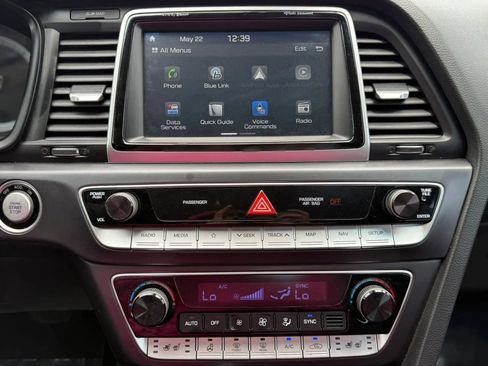 Used 2018 Hyundai Sonata Limited w/ Limited Ultimate Package 03 FWD image 27