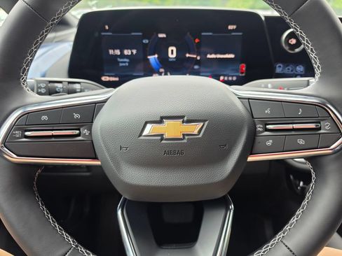 New 2026 Chevrolet Equinox EV LT AWD/4WD image 21