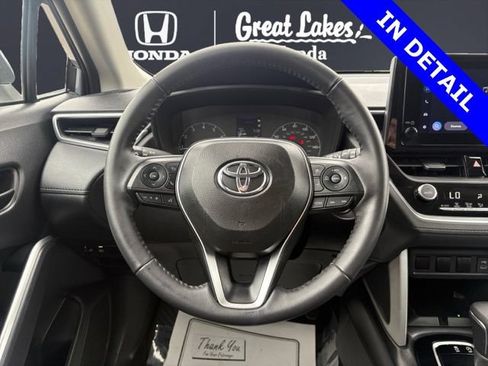 Used 2024 Toyota Corolla Cross LE AWD/4WD image 12