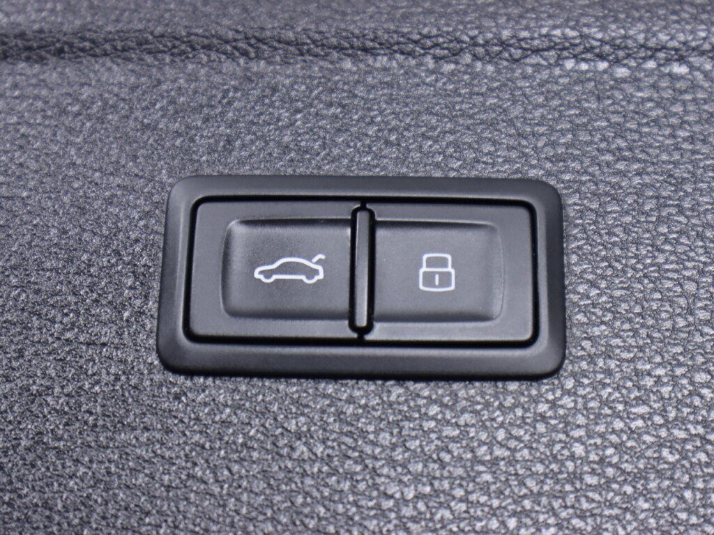 Used 2021 Audi Q5 2.0T Premium Plus w/ Premium Plus Package AWD/4WD image 37