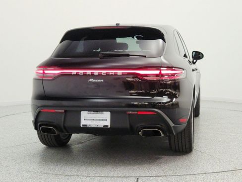 Used 2023 Porsche Macan AWD/4WD image 7