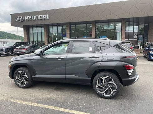 New 2026 Hyundai Kona SEL Premium AWD/4WD image 2