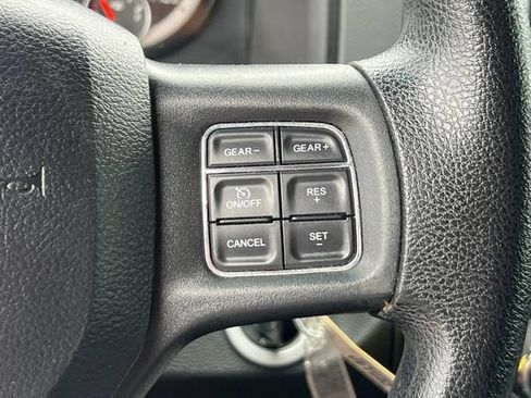 Used 2017 RAM 1500 Classic SLT RWD image 28