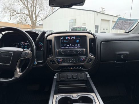 Used 2019 GMC Sierra 2500 Denali w/ Duramax Plus Package image 18