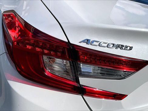 Used 2022 Honda Accord EX-L image 29