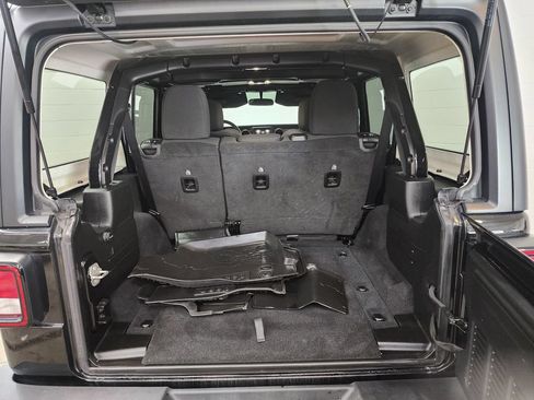 Used 2023 Jeep Wrangler Unlimited Sport AWD/4WD image 26