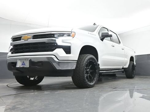 Used 2023 Chevrolet Silverado 1500 LT w/ Protection Package AWD/4WD image 31