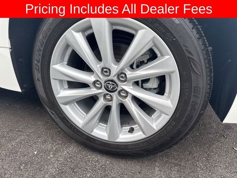 Used 2025 Toyota Corolla SE FWD image 13