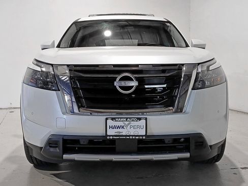New 2025 Nissan Pathfinder Platinum w/ Lighting Package (N92) image 2