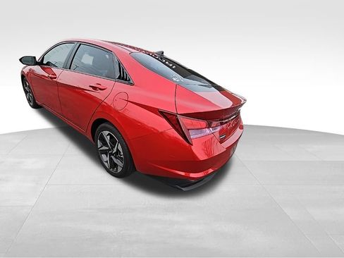 Certified 2023 Hyundai Elantra SEL w/ Convenience Package image 10
