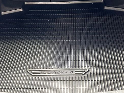 Used 2024 Toyota Corolla XSE image 28