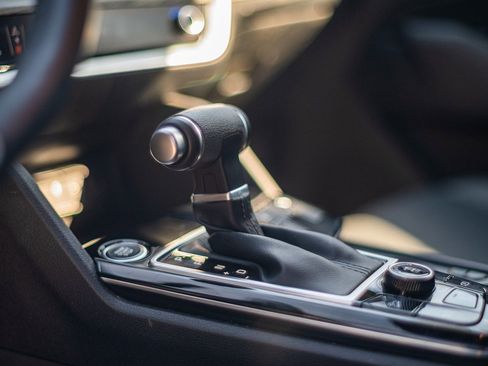 Used 2025 Kia Sportage X-Line image 31