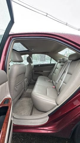 Used 2005 Toyota Camry XLE w/ VSC & Side Airbag Pkg FWD image 15