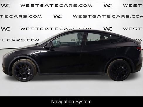 Used 2023 Tesla Model Y Long Range image 5