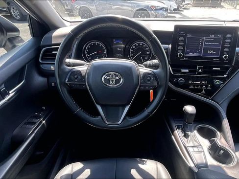 Used 2023 Toyota Camry SE FWD image 7