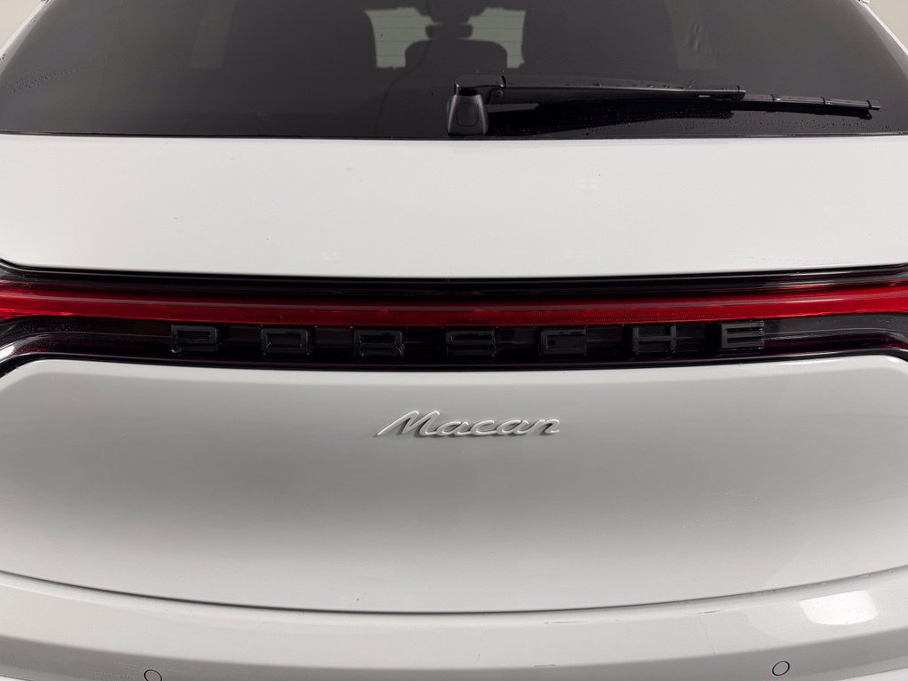 Used 2023 Porsche Macan AWD/4WD image 15