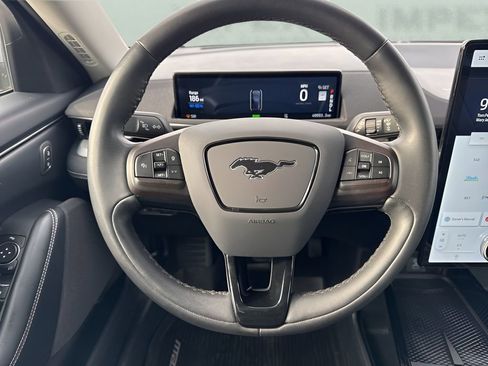 Used 2022 Ford Mustang Mach-E Select image 13