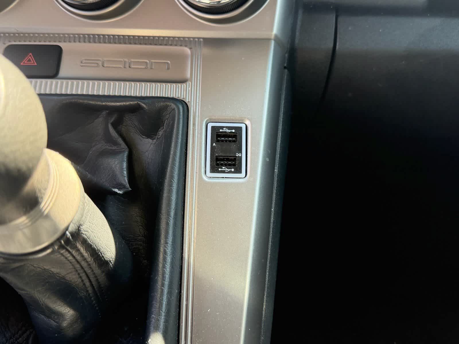 Used 2014 Scion xB FWD image 15
