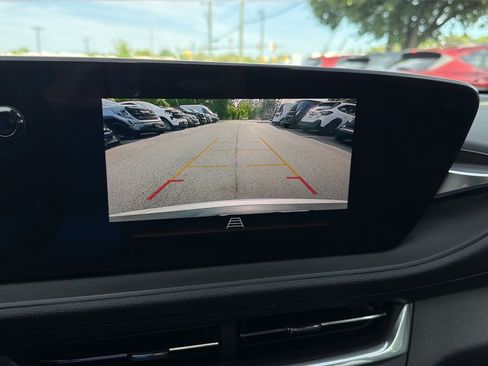 Used 2024 Buick Envista Preferred w/ Convenience II Package FWD image 19