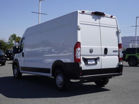 Used 2025 RAM ProMaster 2500 w/ Convenience Group FWD image 6