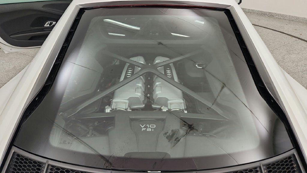 Used 2018 Audi R8 V10 RWD image 39